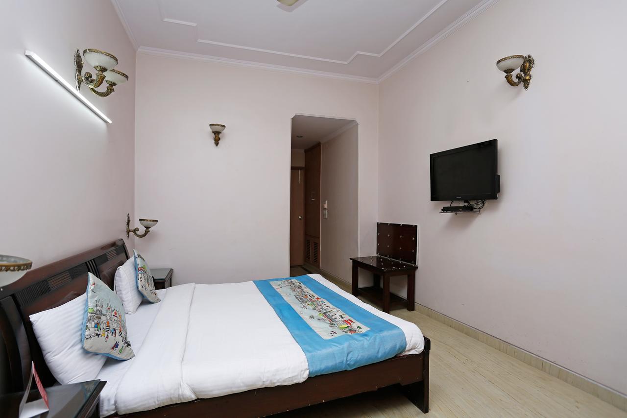 Oyo 5401 Hotel Mid Town Ню Делхи Екстериор снимка