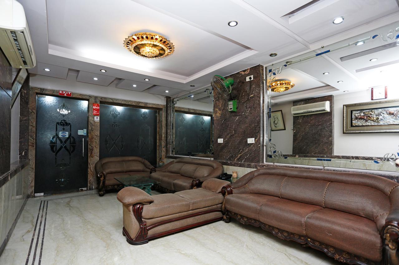Oyo 5401 Hotel Mid Town Ню Делхи Екстериор снимка